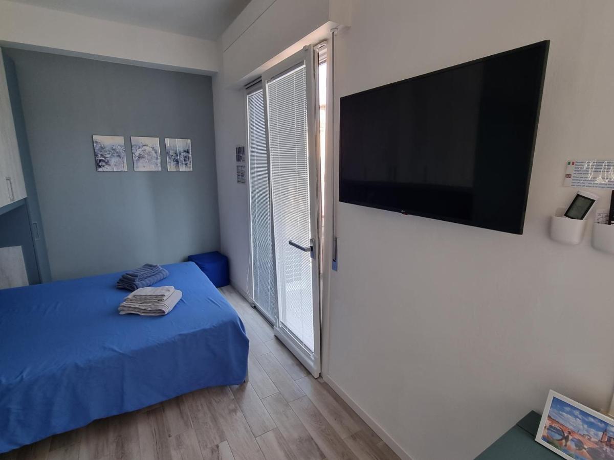 Blue House Apartment - San Massimo 维罗纳 外观 照片