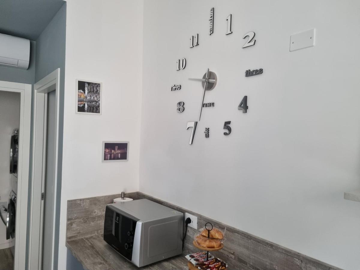 Blue House Apartment - San Massimo 维罗纳 外观 照片