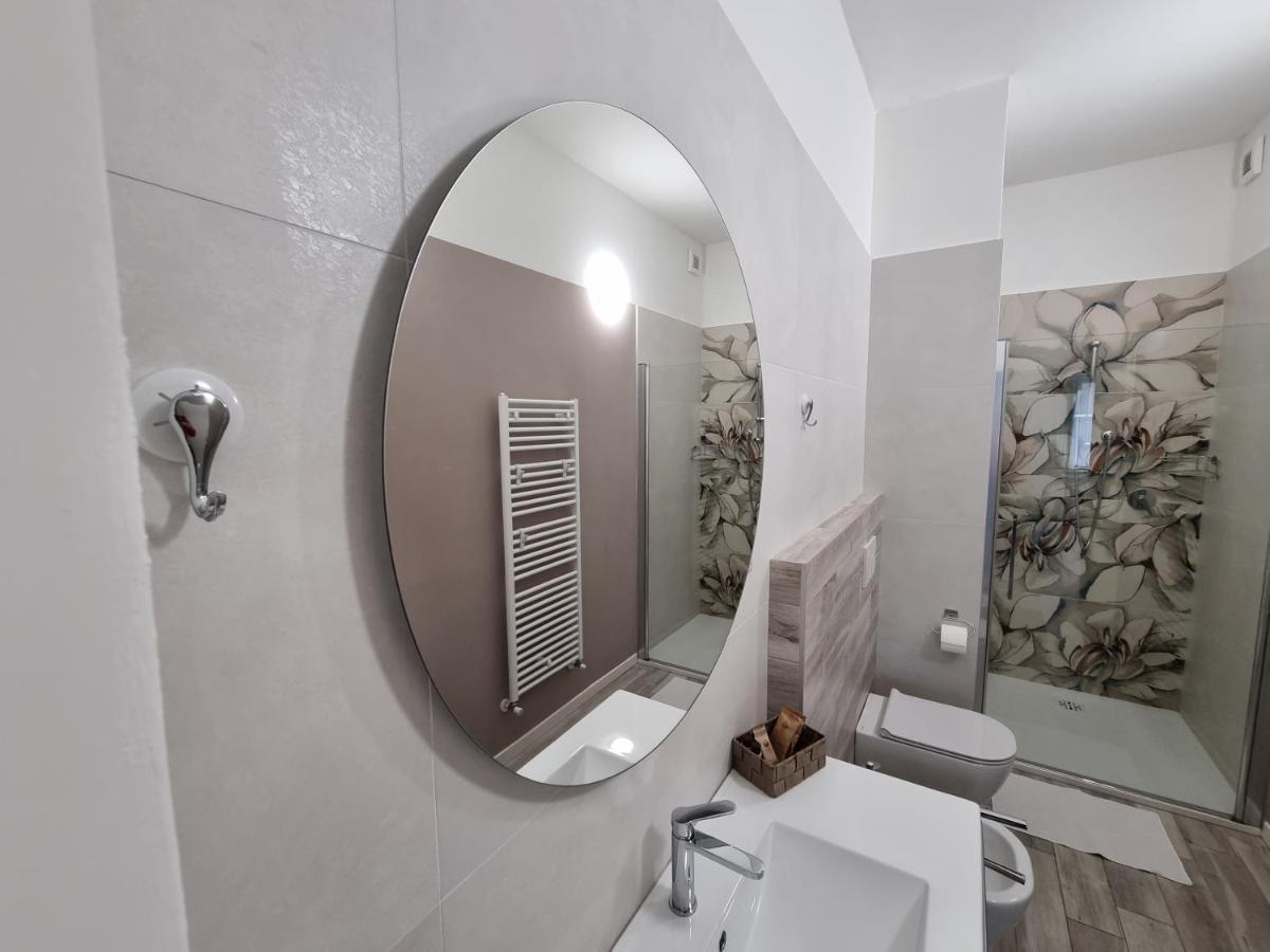 Blue House Apartment - San Massimo 维罗纳 外观 照片
