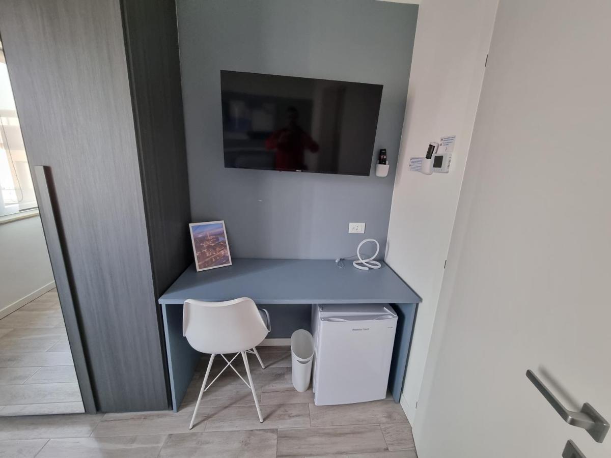 Blue House Apartment - San Massimo 维罗纳 外观 照片
